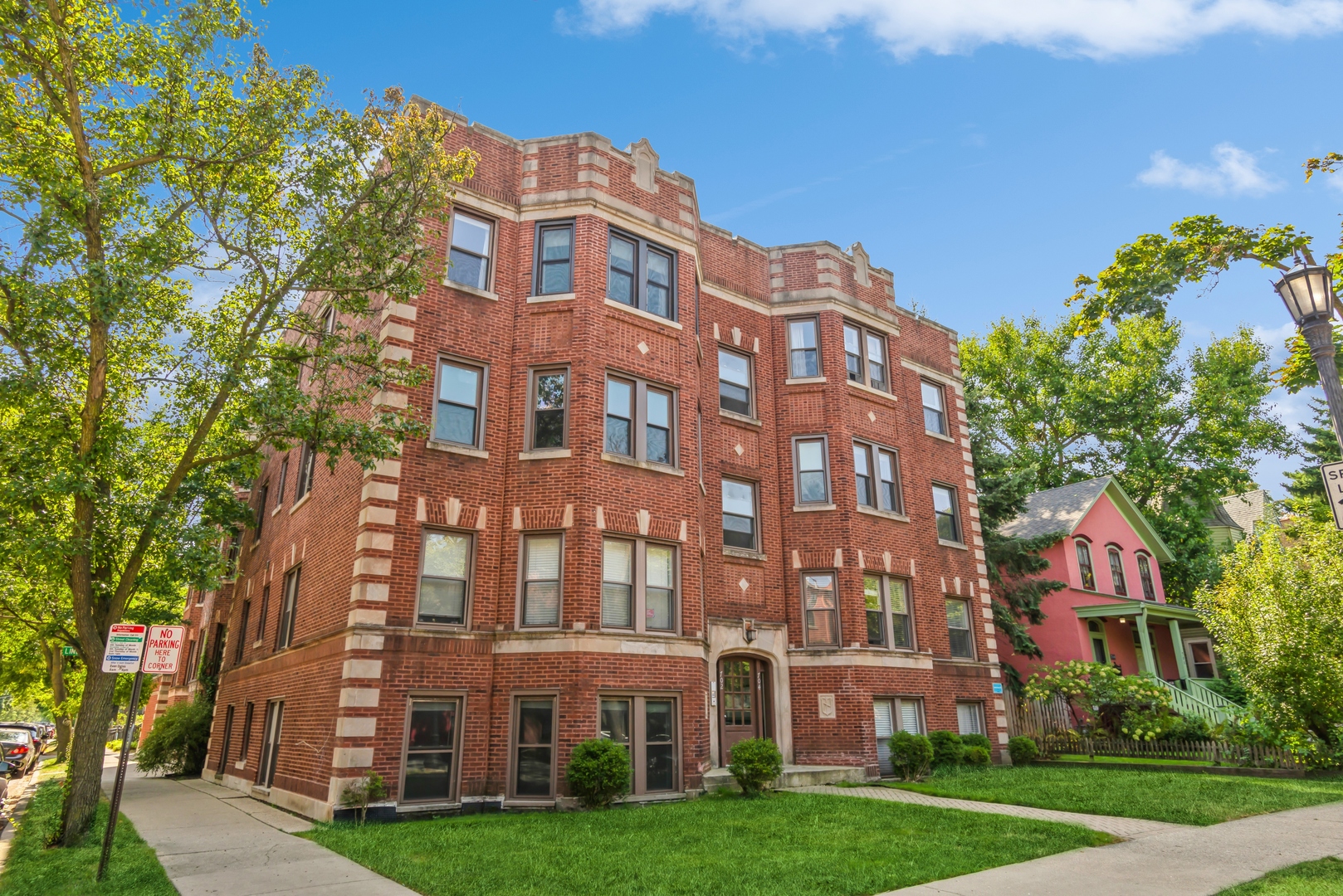 702 Reba Place #G2, Evanston, IL