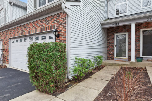2546 Heritage Court, Geneva, IL