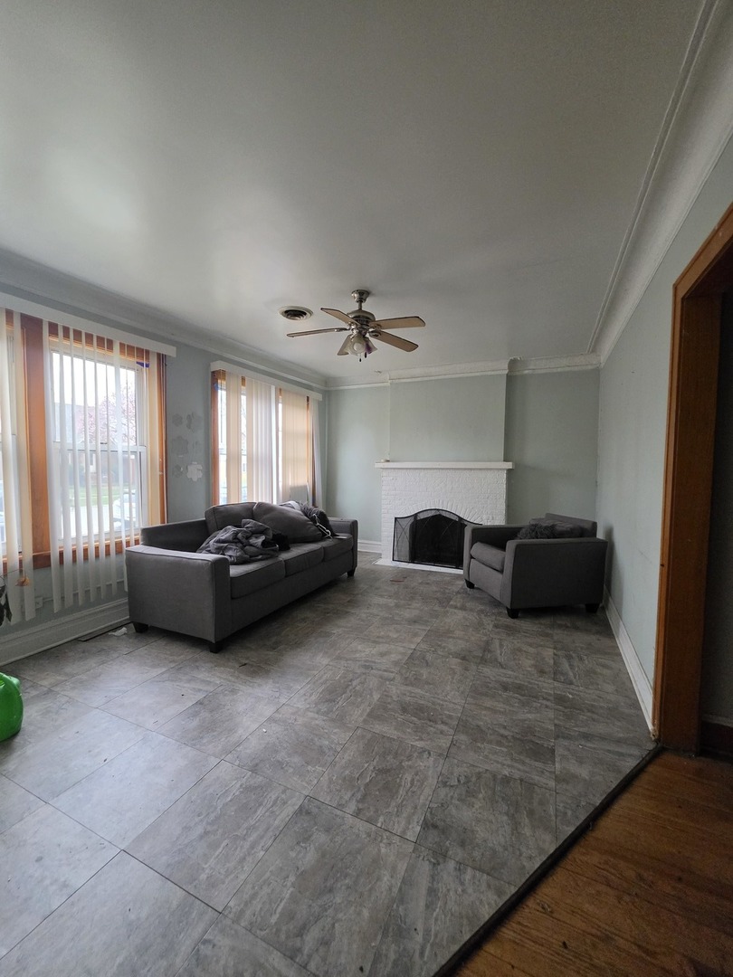 14129 S Dearborn Street, Riverdale, IL