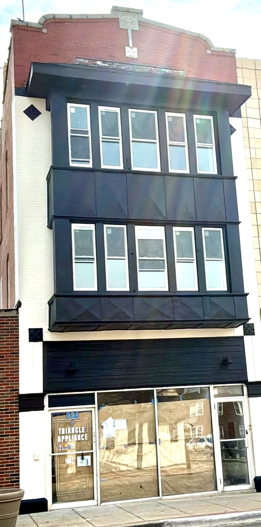 224 E Cass Street #1, Joliet, IL