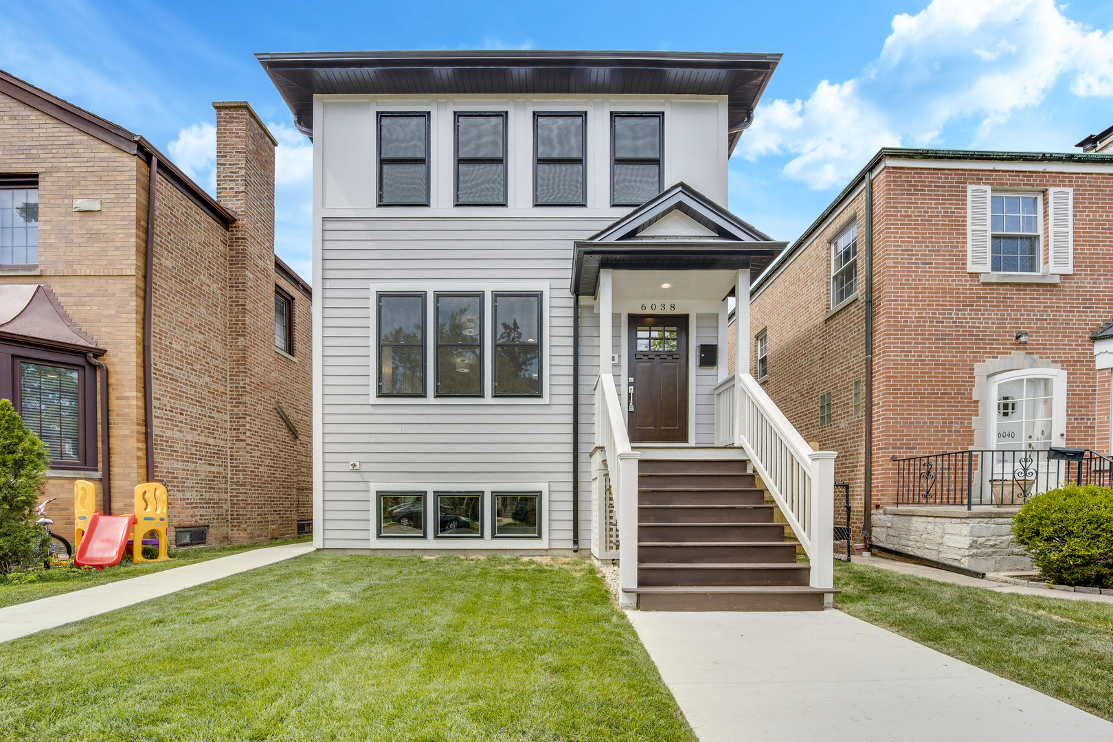 6038 N Drake Avenue, Chicago, IL