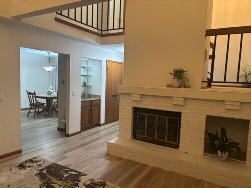 4554 Bunker Hill Drive, Bettendorf, IA