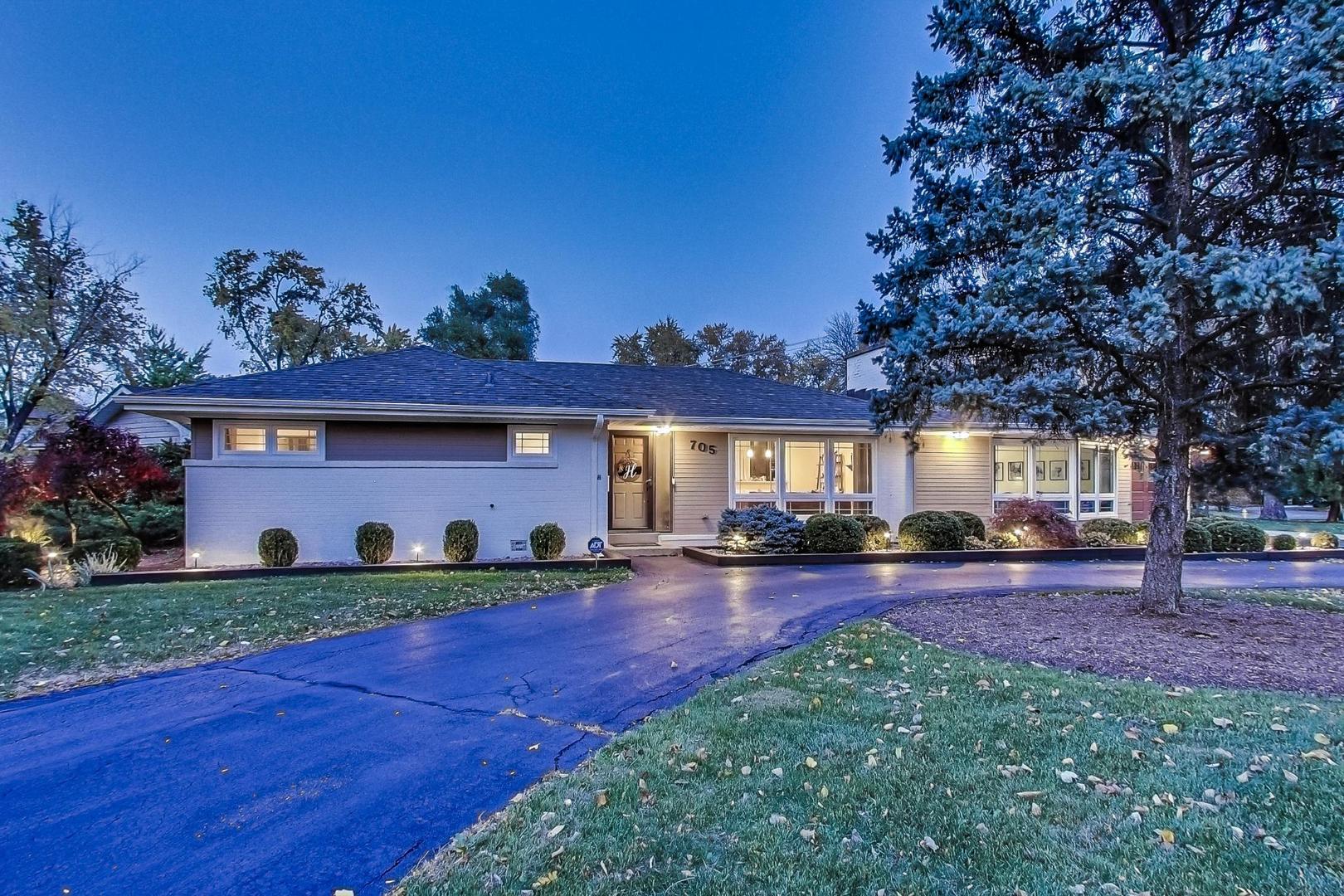 705 N County Line Road, Hinsdale, IL