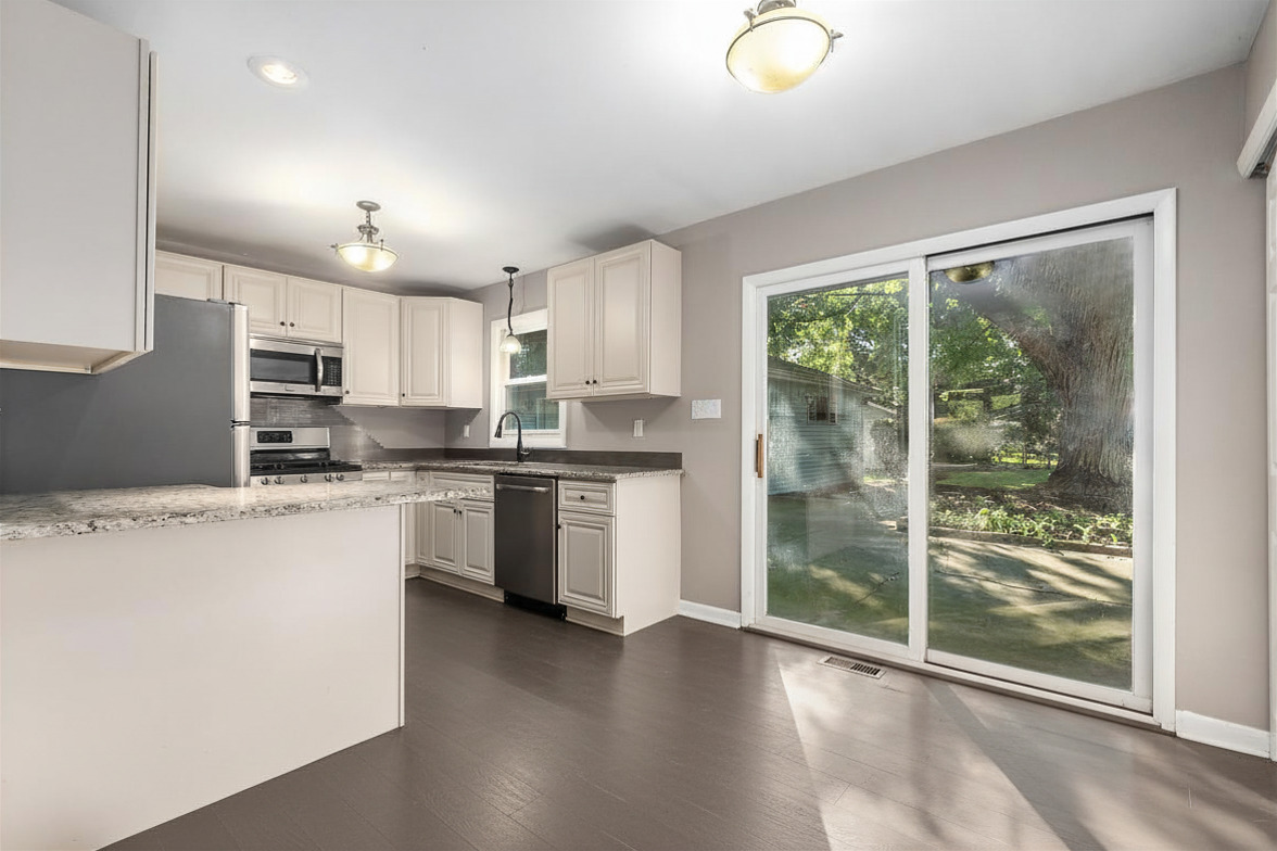 16340 S McGrath Drive, Plainfield, IL