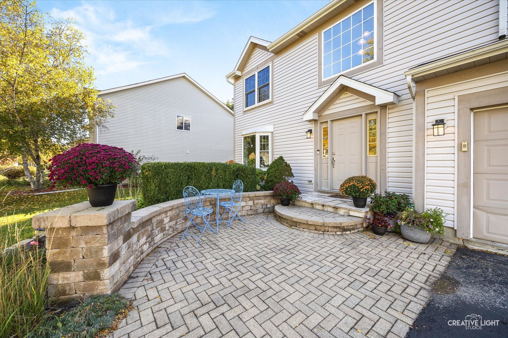 540 Waterford Drive, Oswego, IL