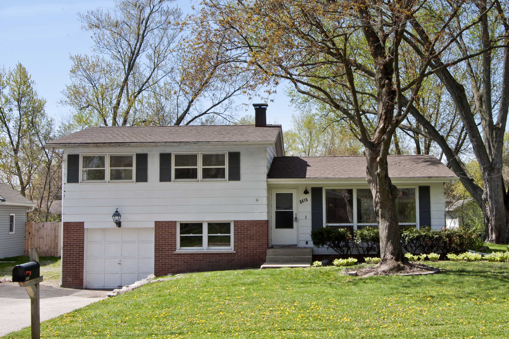 6415 Londonderry Drive, Cary, IL