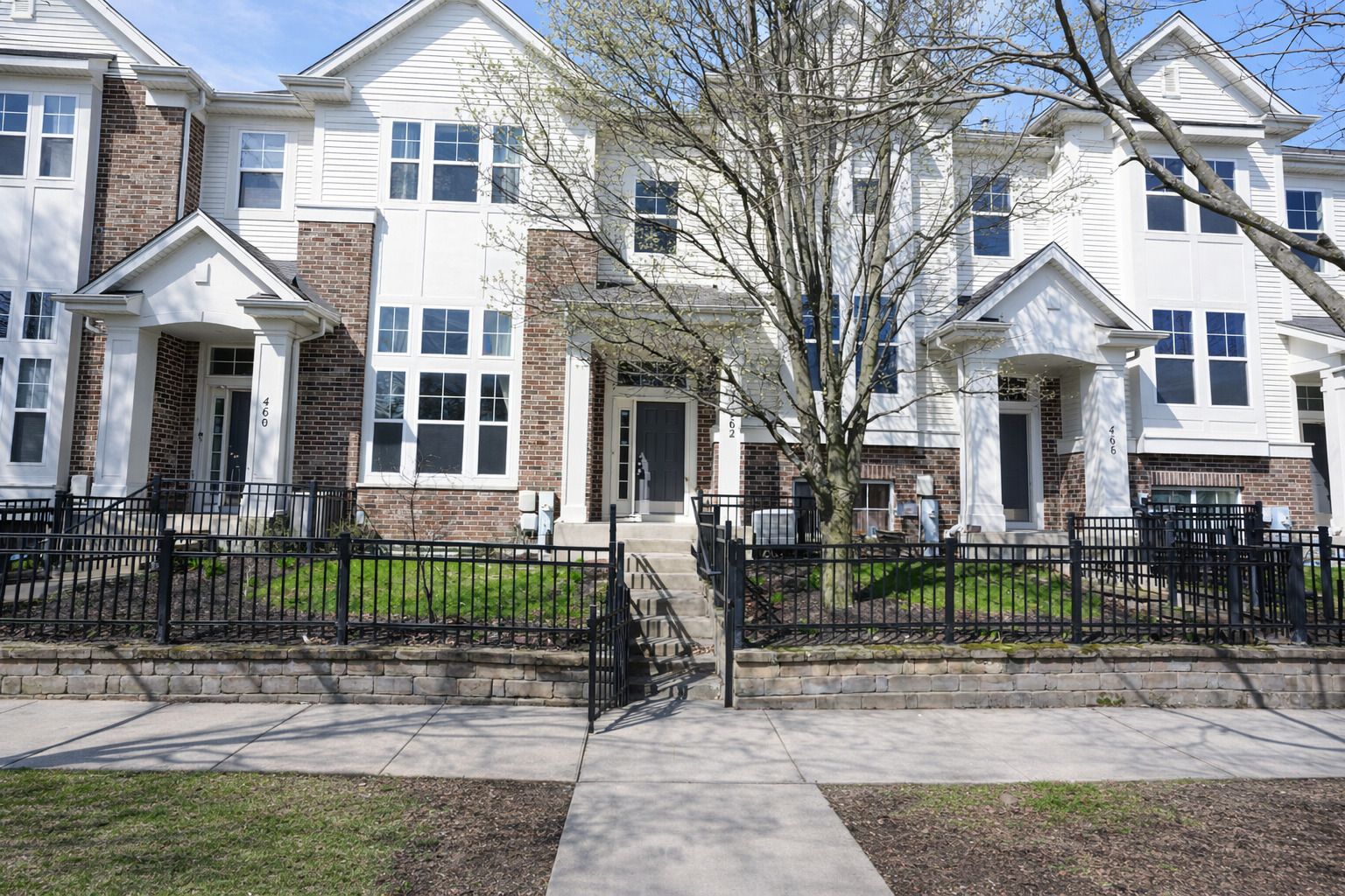 462 GROSVENOR Lane, Aurora, IL