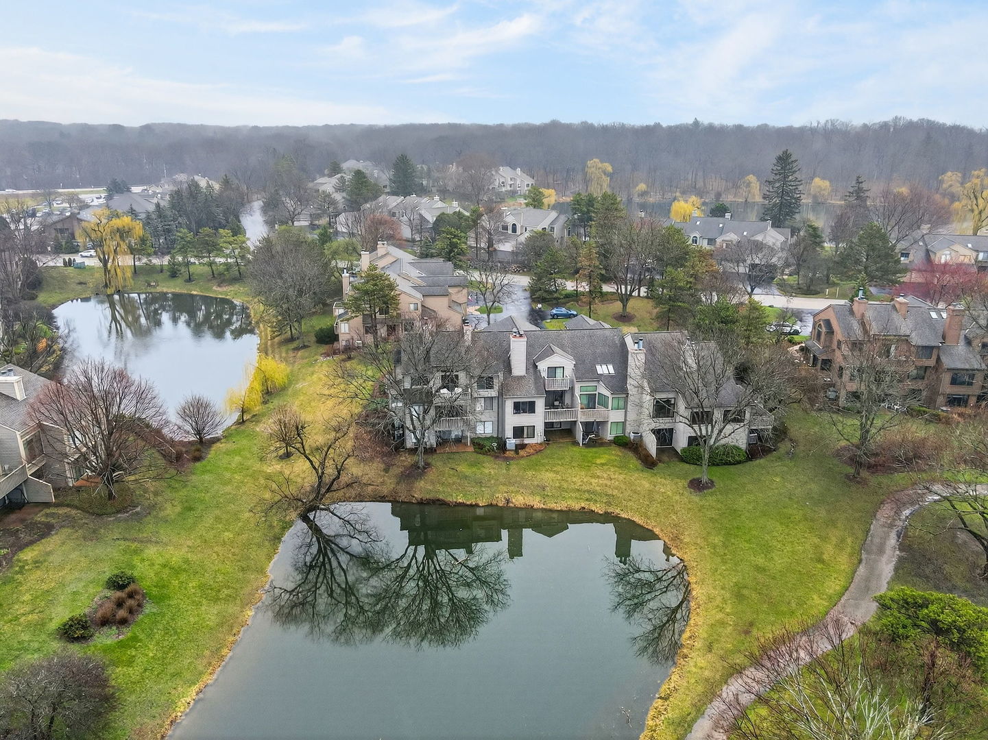 962 Shoreline Road #898, Lake Barrington, IL