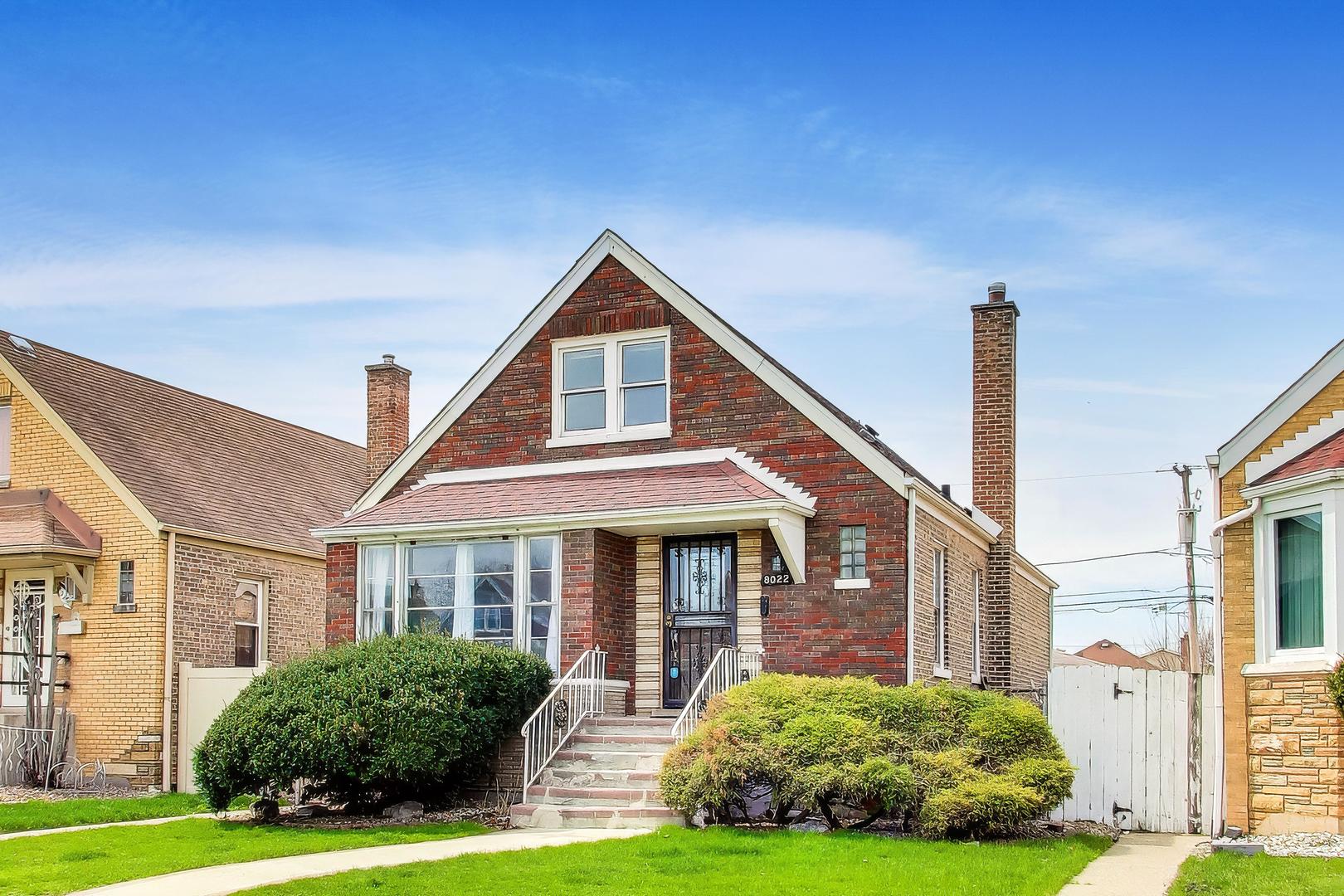 8022 S ALBANY Avenue, Chicago, IL