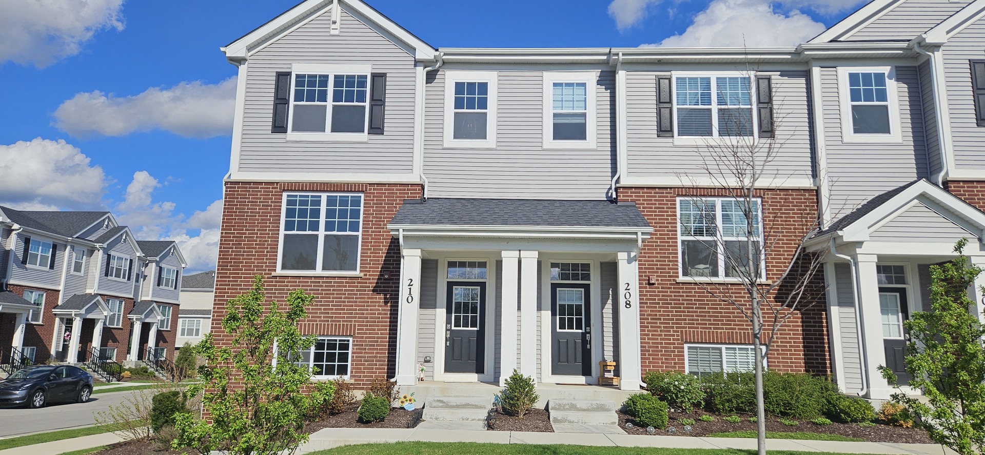 210 Timberleaf Circle, Roselle, IL