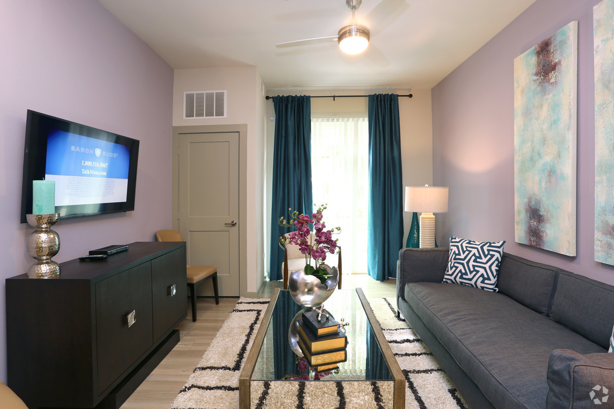 690 E Algonquin Road #3306, Schaumburg, IL