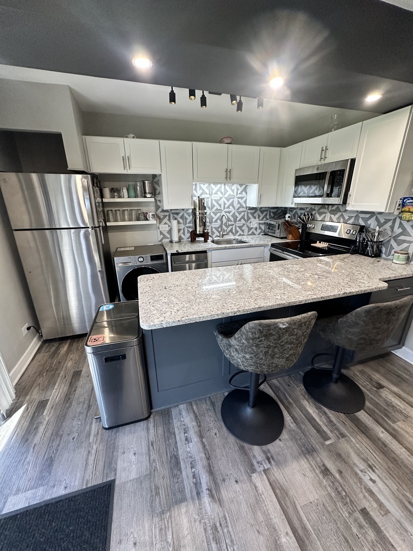 46 Nassau Colony #9, Fox Lake, IL