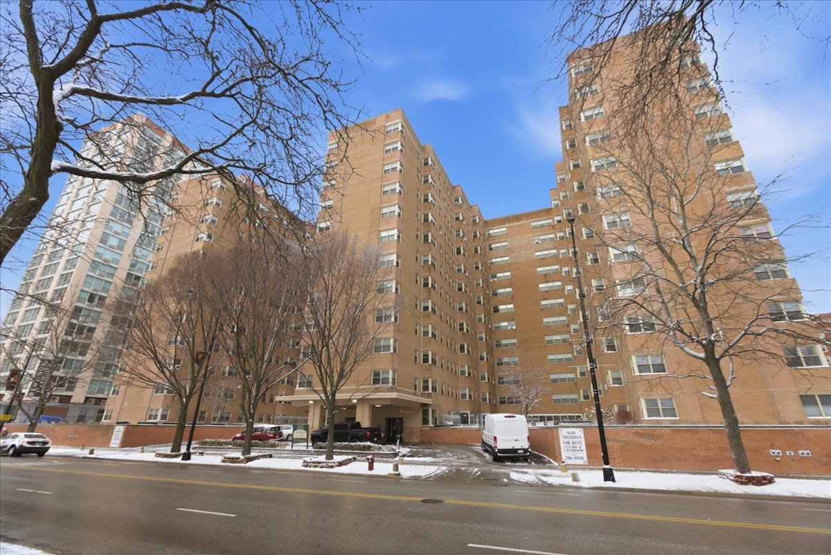 5630 N Sheridan Road #S1109, Chicago, IL