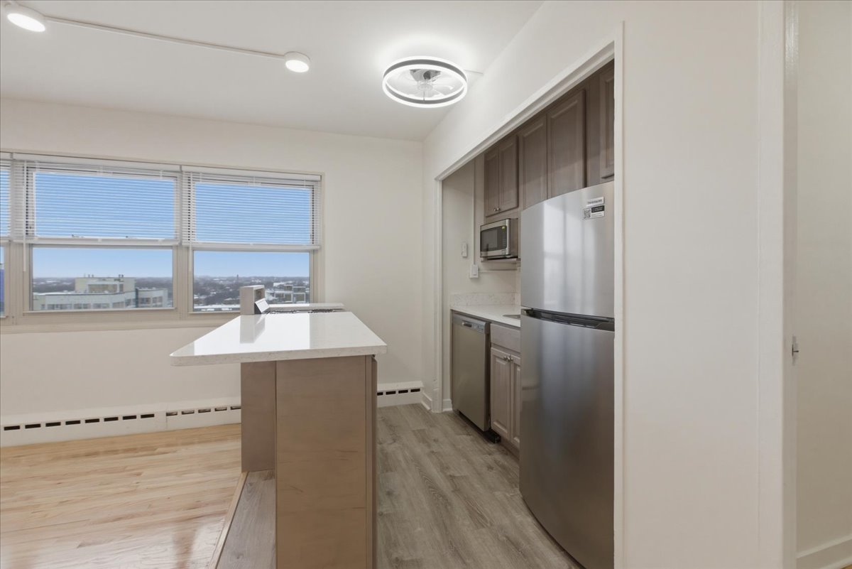 5630 N Sheridan Road #S1109, Chicago, IL