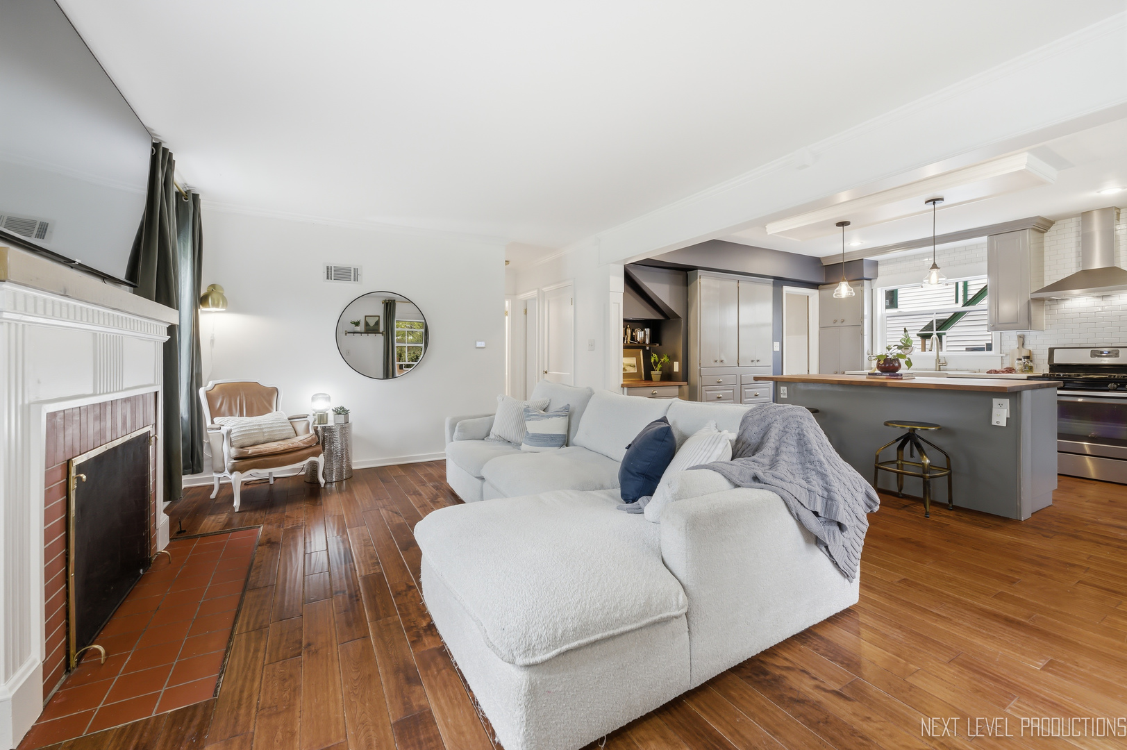 923 South Avenue, St. Charles, IL