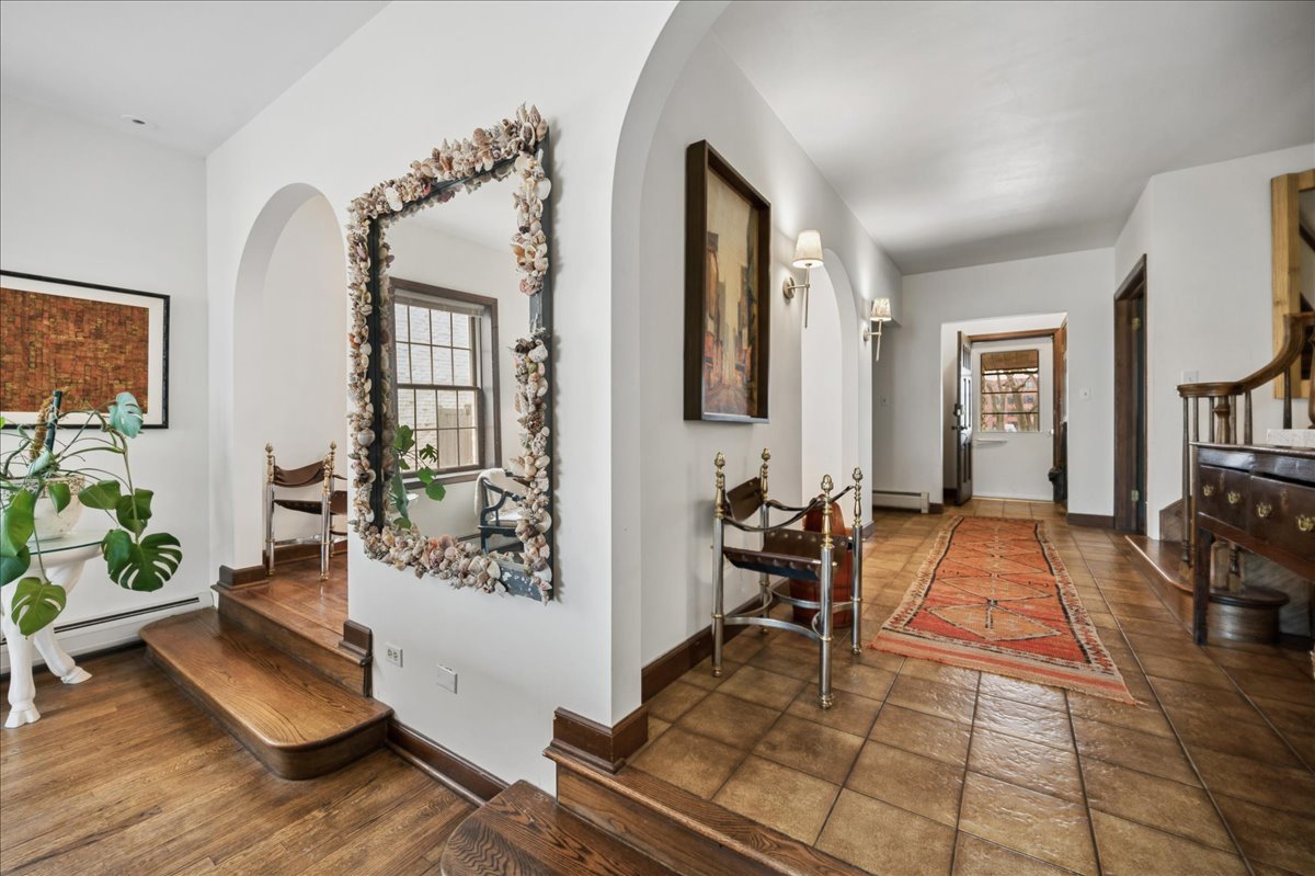 373 Sunset Road, Winnetka, IL