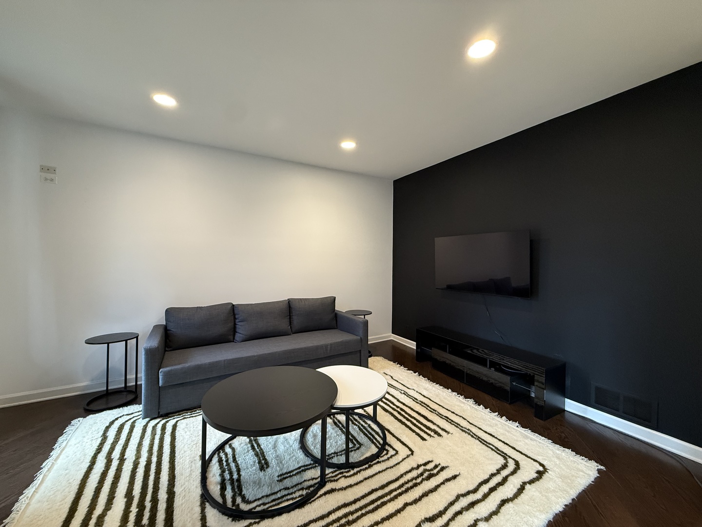 354 Baltimore Drive, Vernon Hills, IL