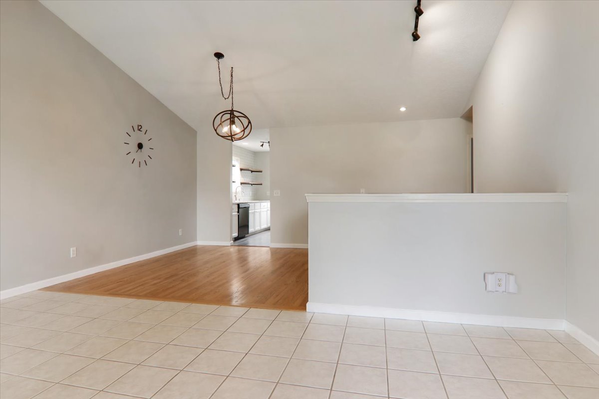 1401 River Landing, Normal, IL