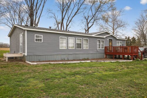 21309 Gambill Lane, Carlyle, IL