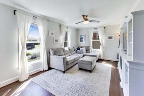 8238 Keystone Avenue, Skokie, IL