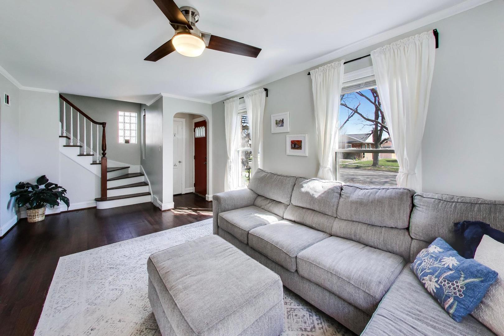 8238 Keystone Avenue, Skokie, IL