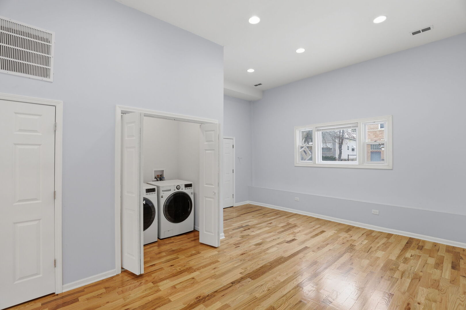 5256 S Carpenter Street, Chicago, IL