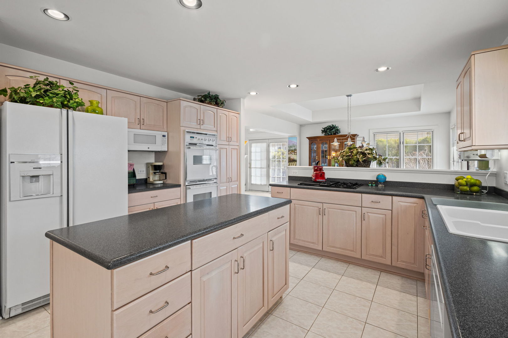 522 Rivershire Place, Lincolnshire, IL