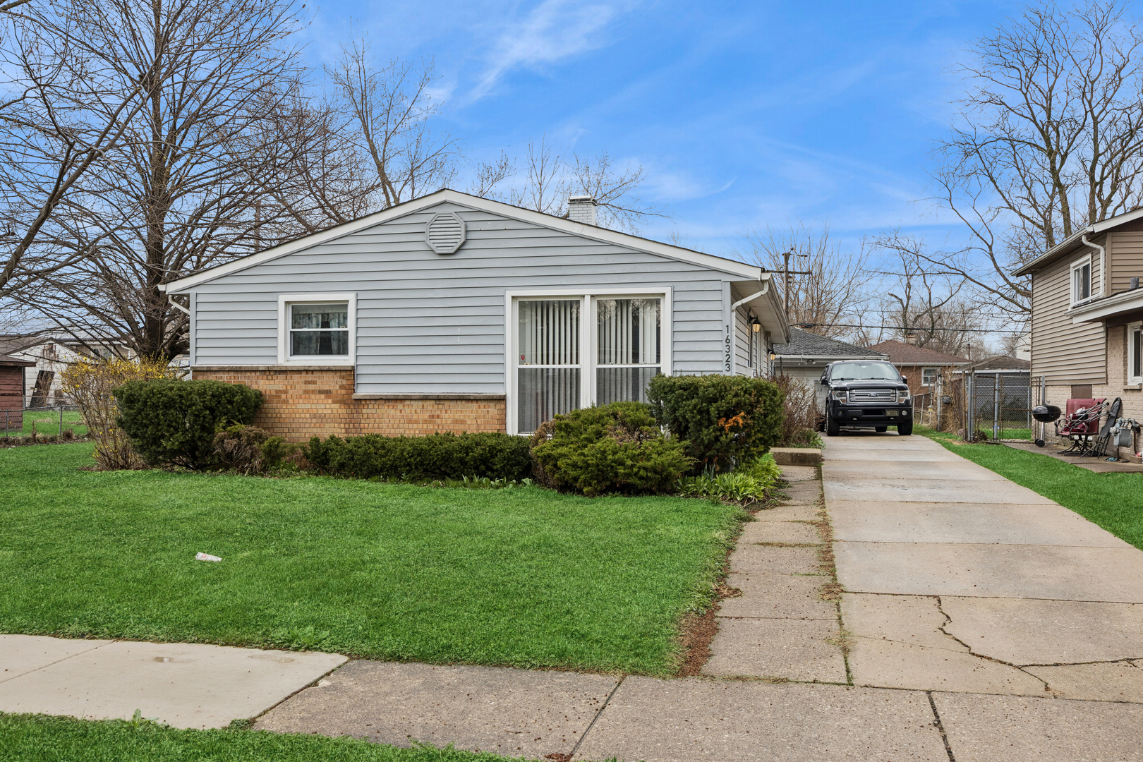 16323 Paulina Street, Markham, IL