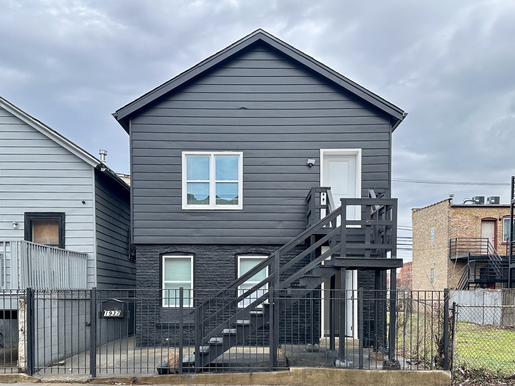 1937 W GRAND Avenue #2, Chicago, IL