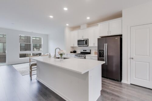 2251 Venture Drive #2251, Schaumburg, IL