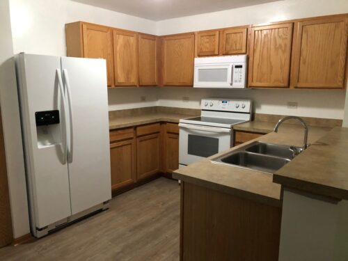 2115 Silverstone Drive #2115, Carpentersville, IL