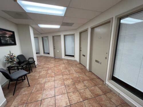 1043 S YORK Road #100, Bensenville, IL