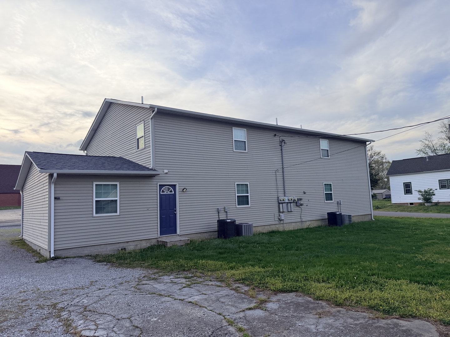 908 S 10th Street, Herrin, IL