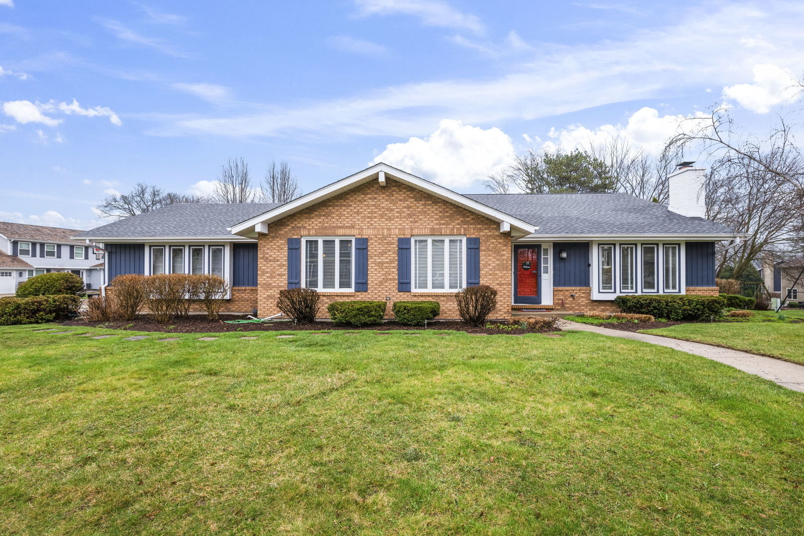 1120 Furlong Drive, Libertyville, IL