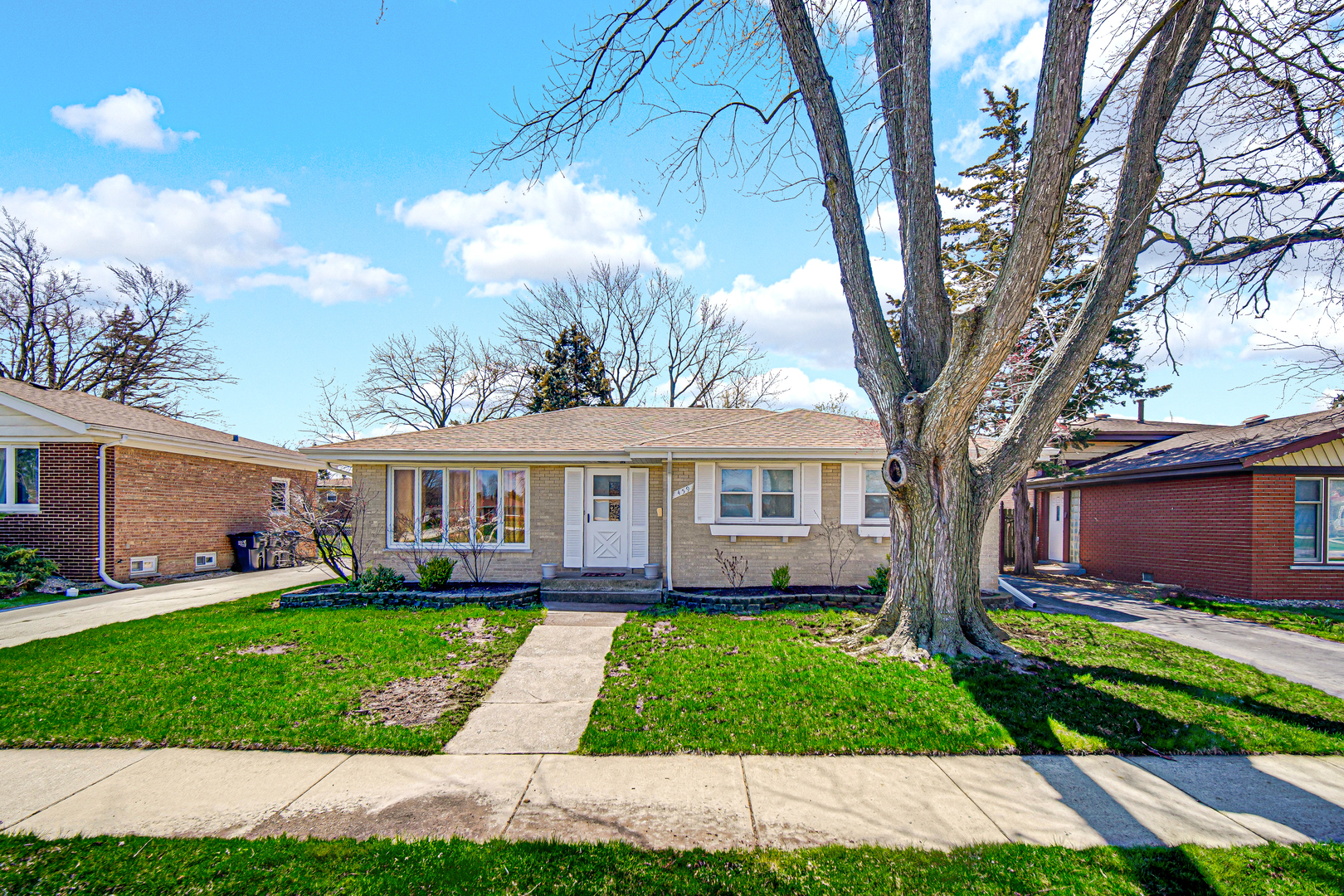 459 E 166th Street, South Holland, IL