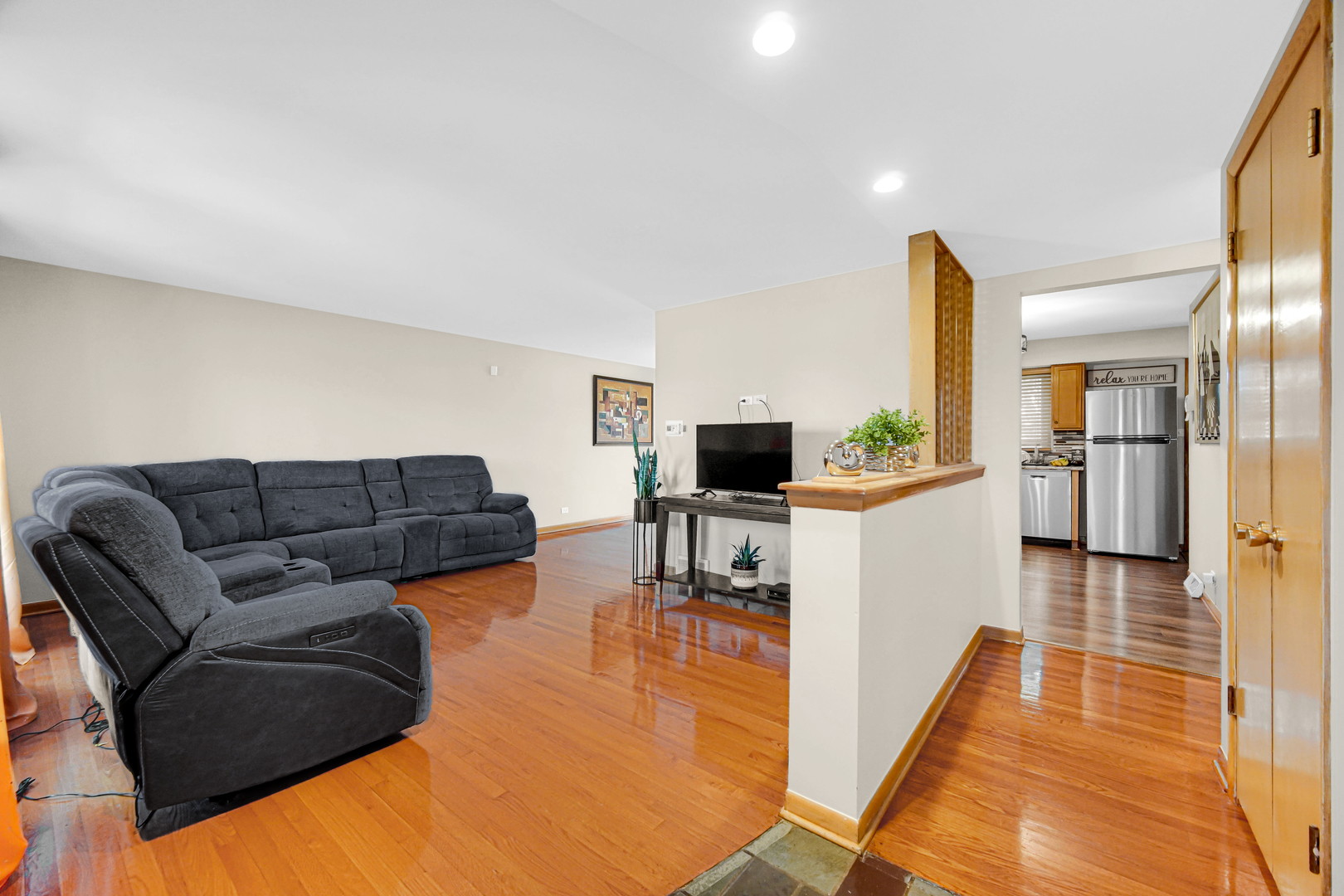 459 E 166th Street, South Holland, IL