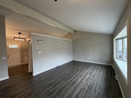 109 HICKORY Drive, Lindenhurst, IL