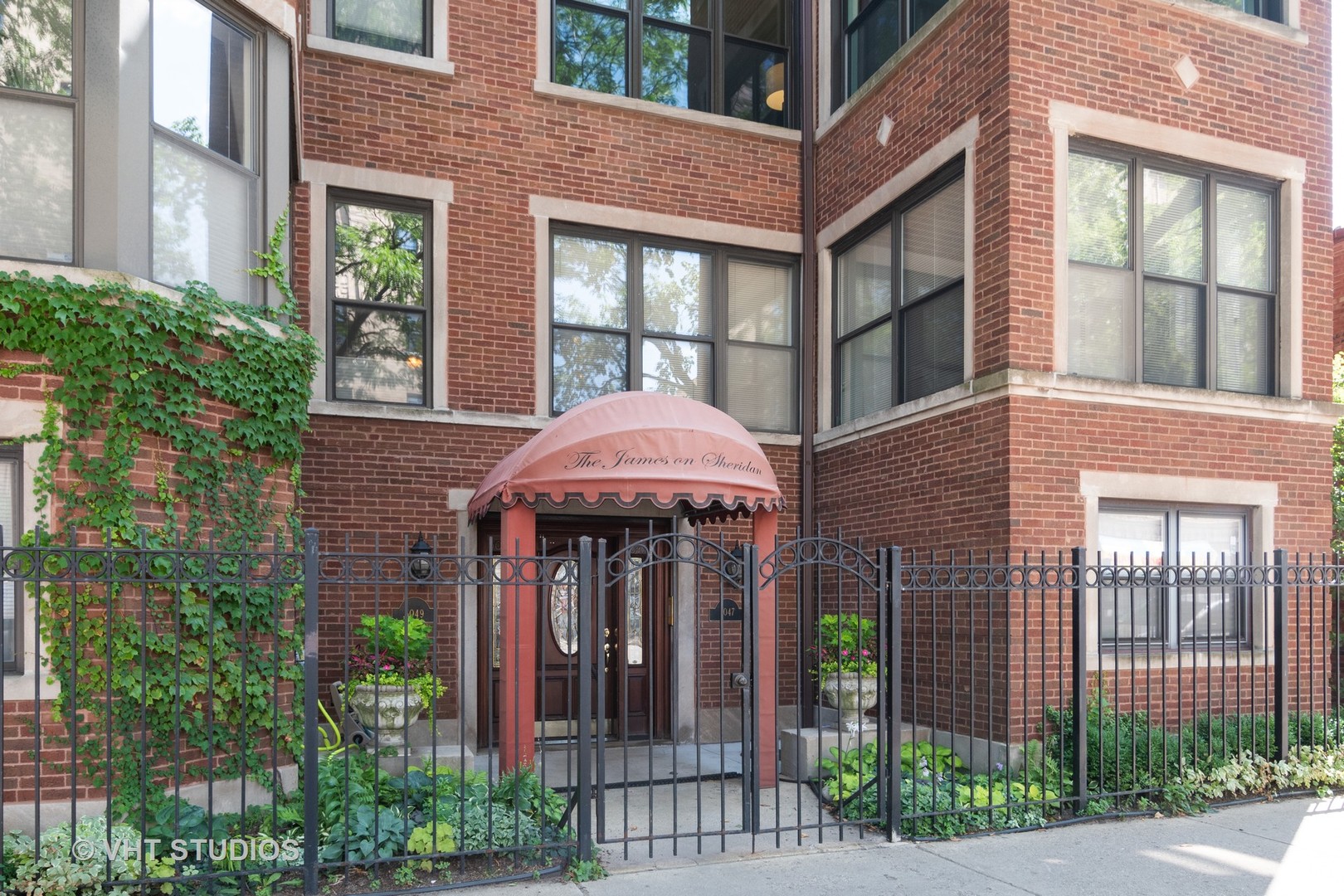 5047 N Sheridan Road #2S, Chicago, IL