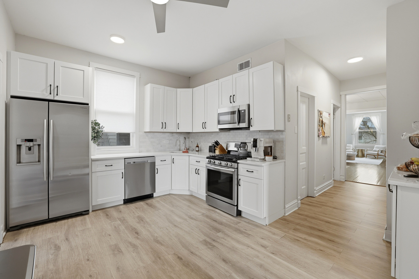 4327 N Avers Avenue, Chicago, IL