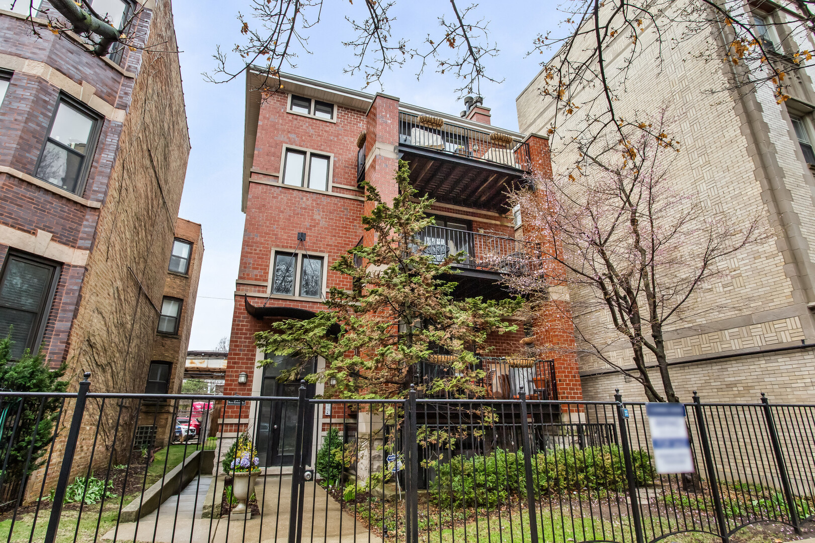 4226 N KENMORE Avenue #3, Chicago, IL