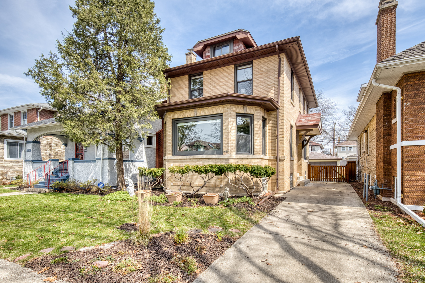 1020 N Taylor Avenue, Oak Park, IL