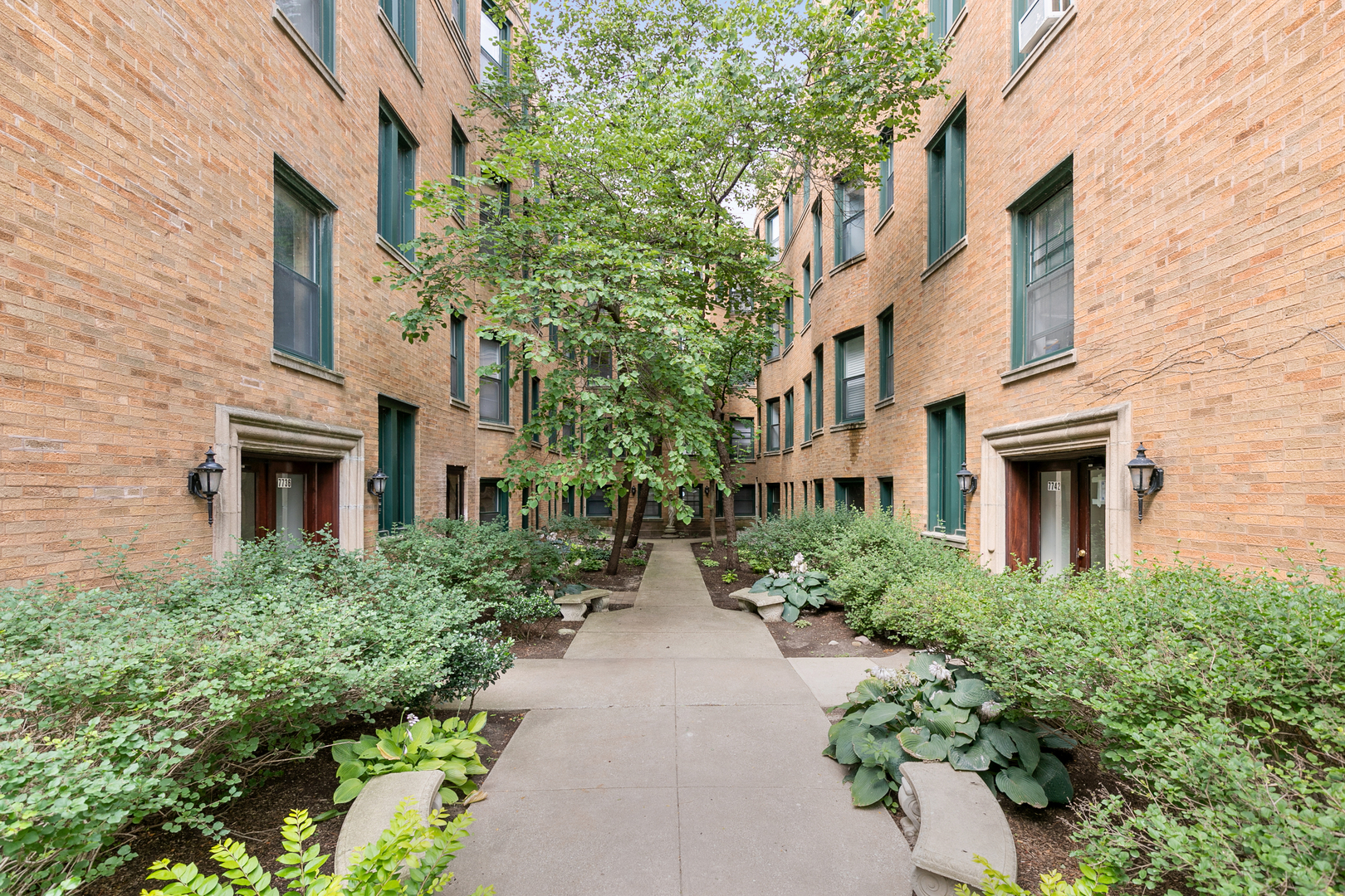 7742 N Eastlake Terrace #2W, Chicago, IL