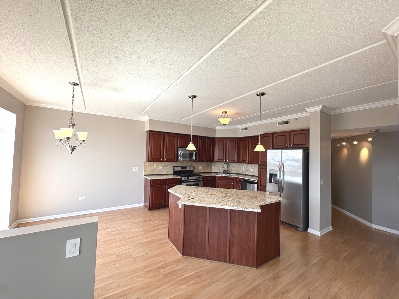 656 Pearson Street #701C, Des Plaines, IL