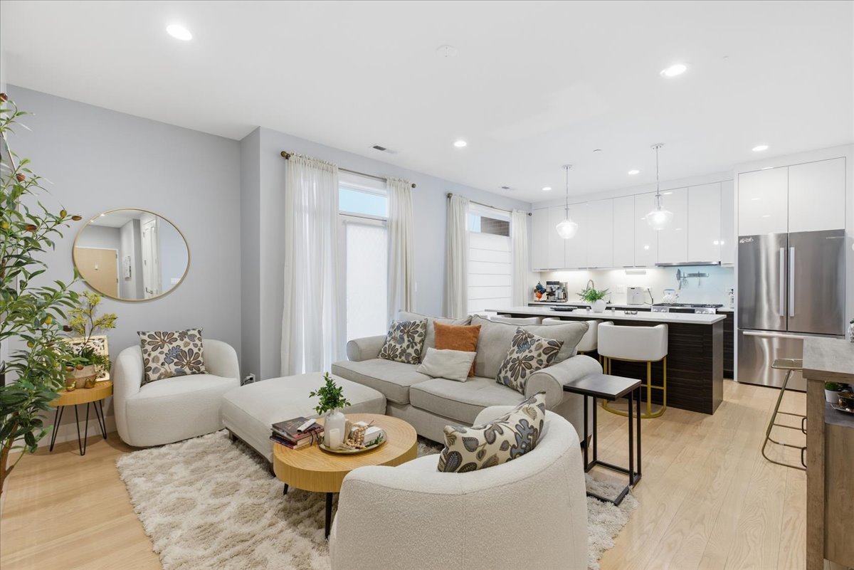 715 South Boulevard #301, Oak Park, IL