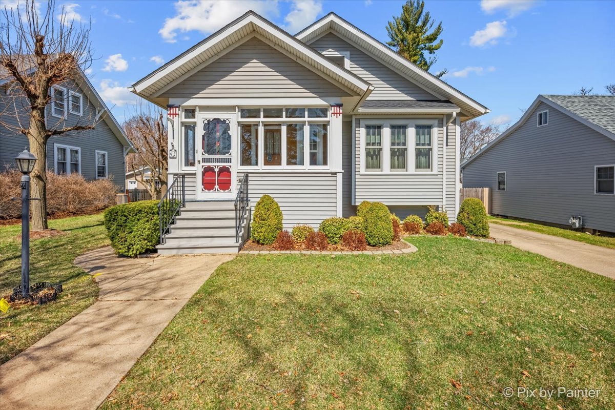 92 Hawley Avenue, West Dundee, IL