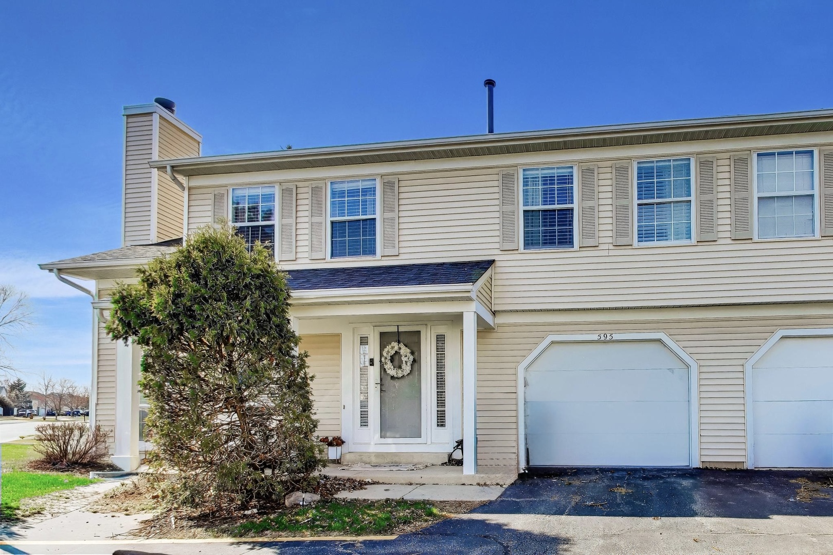 595 East Avenue, Streamwood, IL