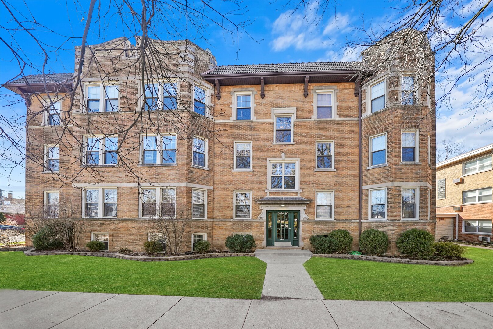 7404 N Oakley Avenue #1, Chicago, IL