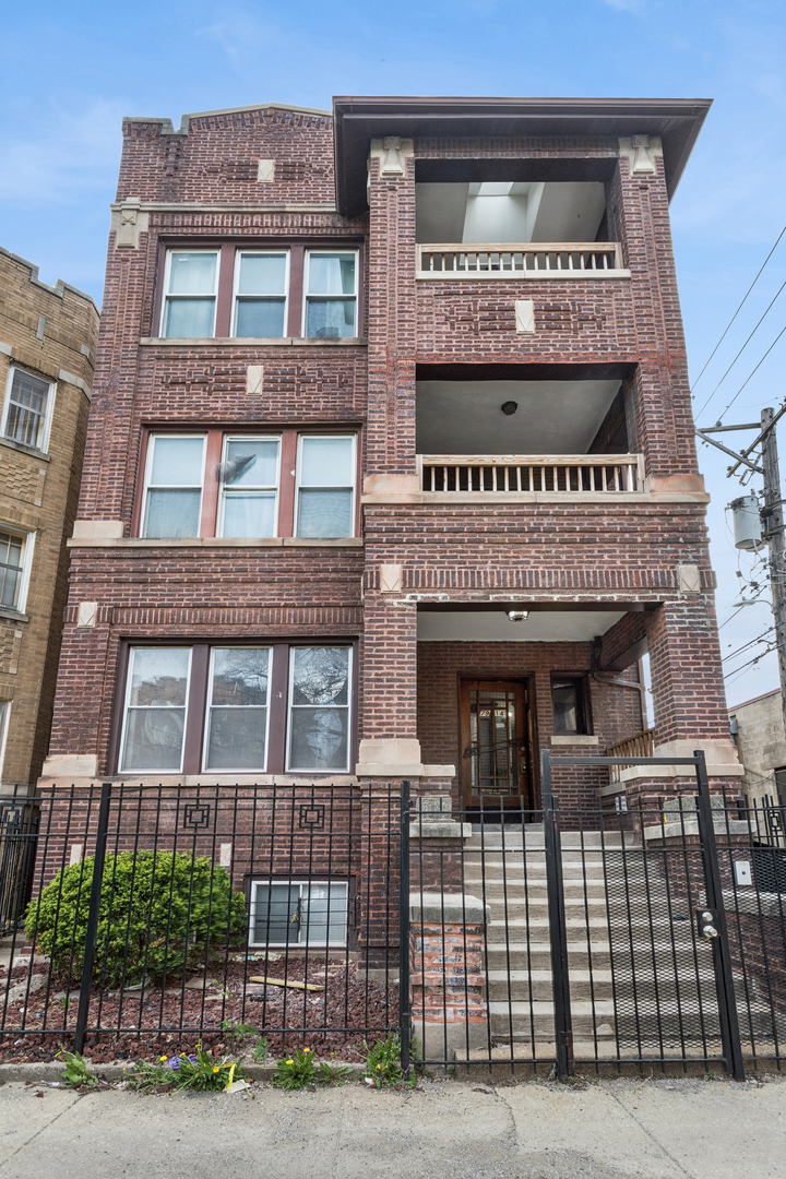 7914 S Champlain Avenue, Chicago, IL