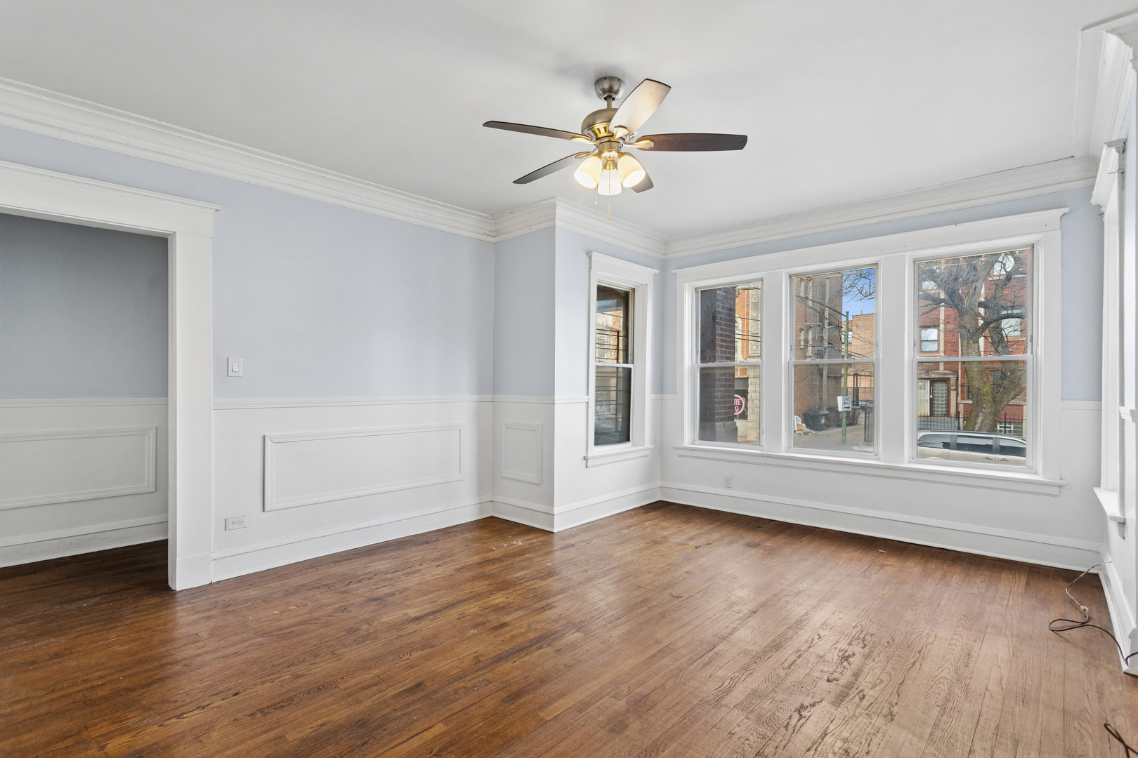 7914 S Champlain Avenue, Chicago, IL