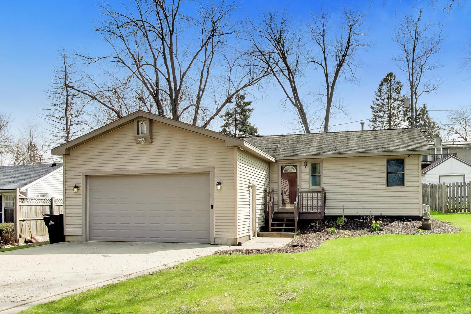 8507 Acorn Path, Wonder Lake, IL